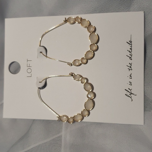 LOFT Jewelry - NWOT Mother of Pearl Earrings